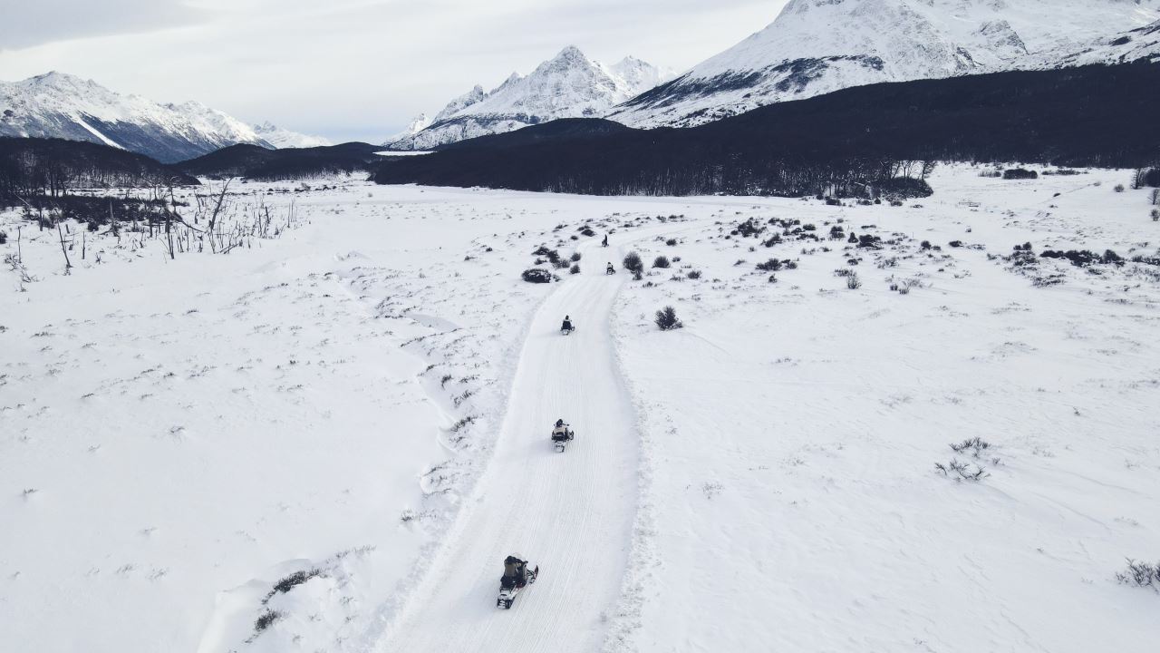 Experiencia Antártica: Motos de Nieve y Exposición "Exploradores Antárticos" foto 9