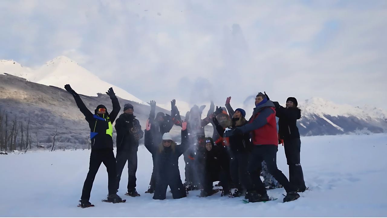 Experiencia Antártica: Motos de Nieve y Exposición "Exploradores Antárticos" foto 10