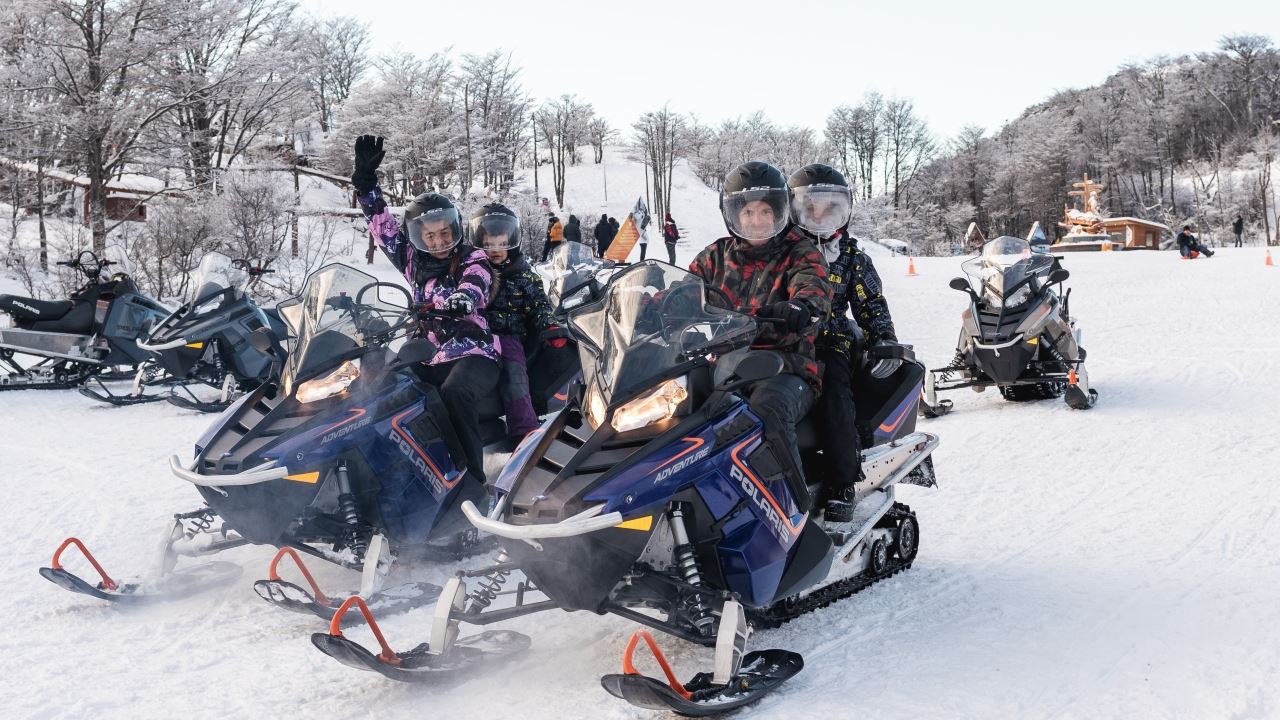 Experiência De Inverno De Dia Inteiro Com Huskies, Raquetes De Neve E Moto De Neve foto 6