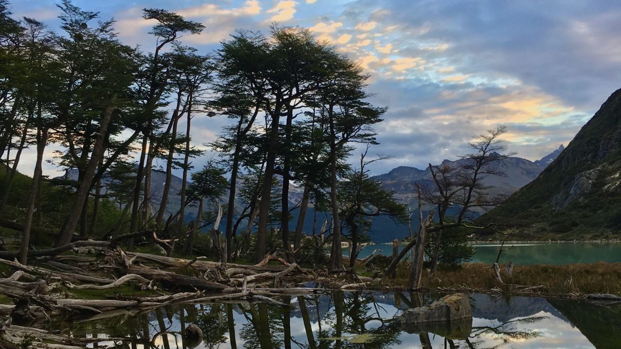Lagoa Esmeralda Com Almoço Em Uma Cúpula De Montanha (3)