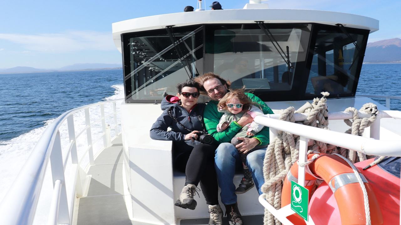 Navegación Canal de Beagle Y Caminata con Pingüinos en Isla Martillo   foto 4