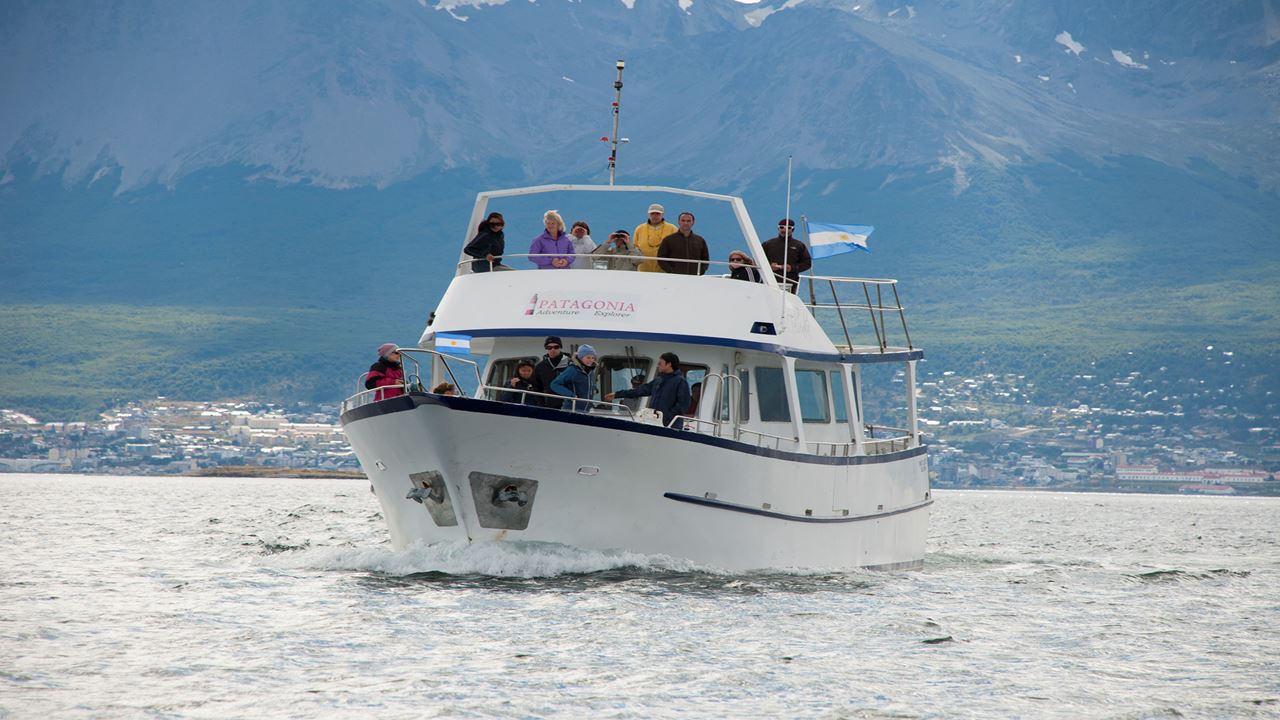 Navegação De Iate Através Do Canal Beagle (8)