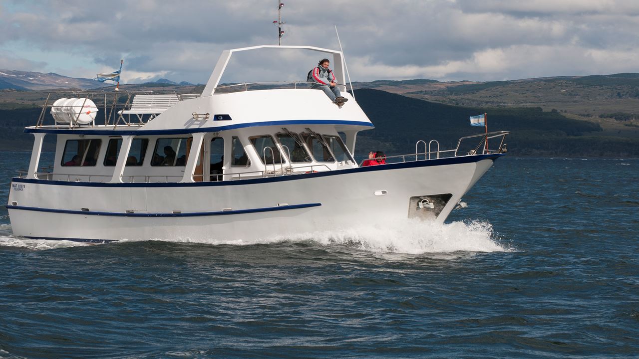 Navegação De Iate Através Do Canal Beagle (6)