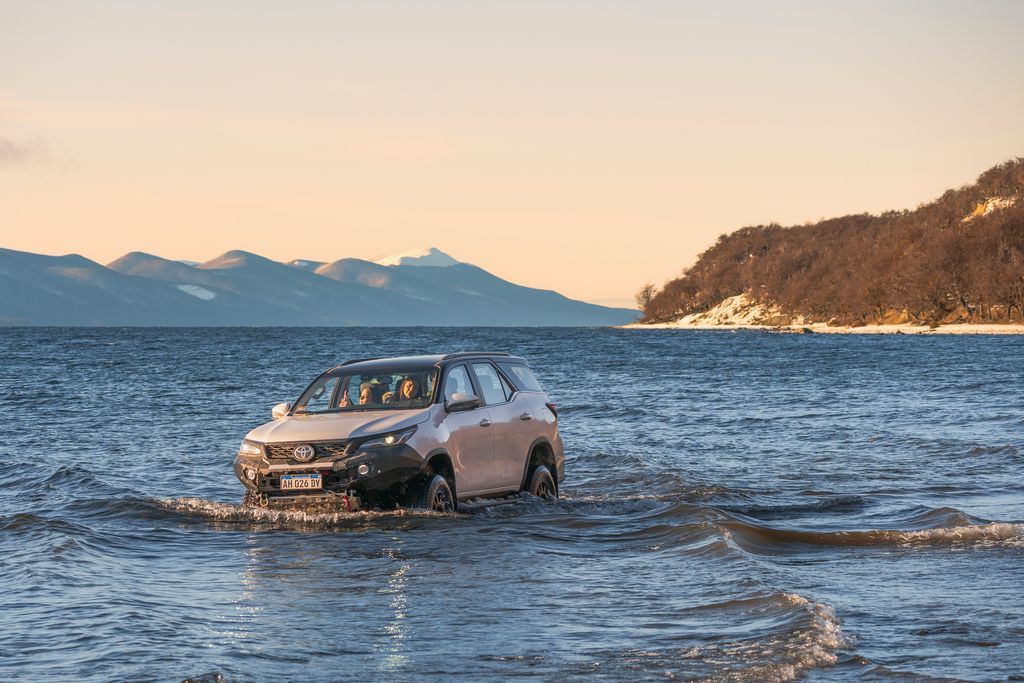 Tour 4x4 En Lago Escondido foto 3