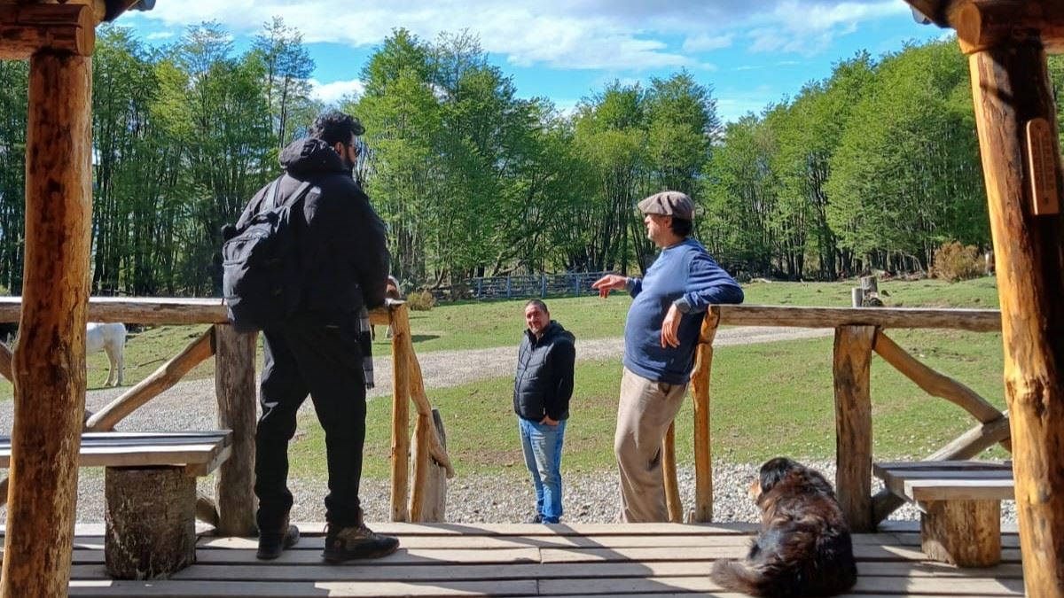 Tour 4x4 En Lago Escondido foto 11