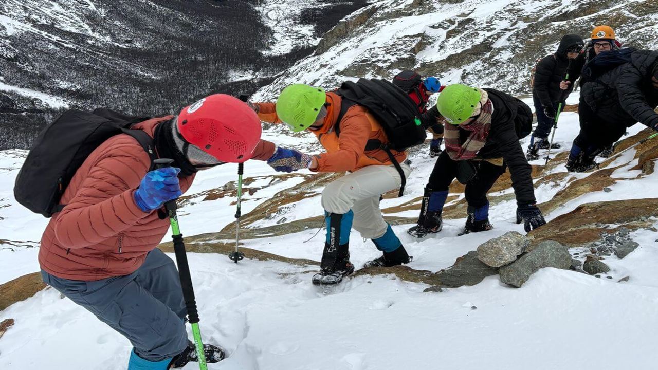Trekking ao Glaciar Ojo del Albino desde Valle Tierra Mayor foto 14