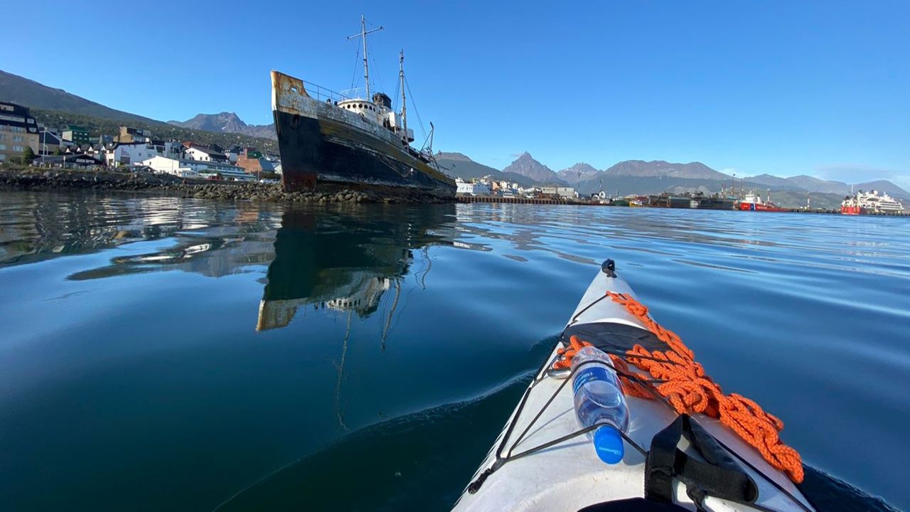 Caiaque no Canal de Beagle: 3 Horas de Navegação com Snack
