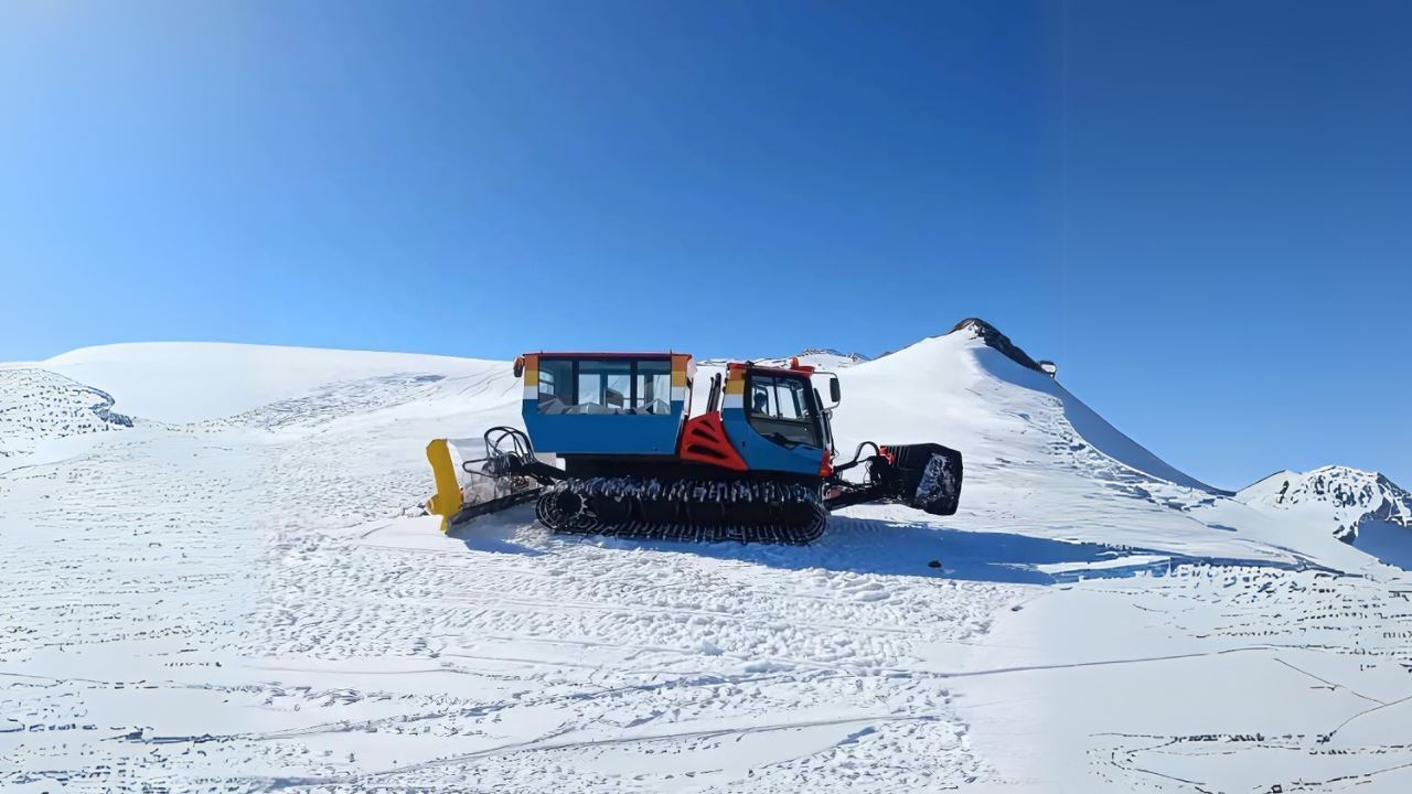 Passeio Com Máquina De Limpeza De Neve No Cerro Martial